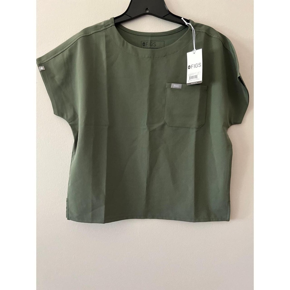 FIGS Arua Relaxed Scoop Neck Scrub Top